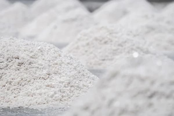 Ireland reviews Aughinish alumina exports amid scrutiny over Russia-bound shipments