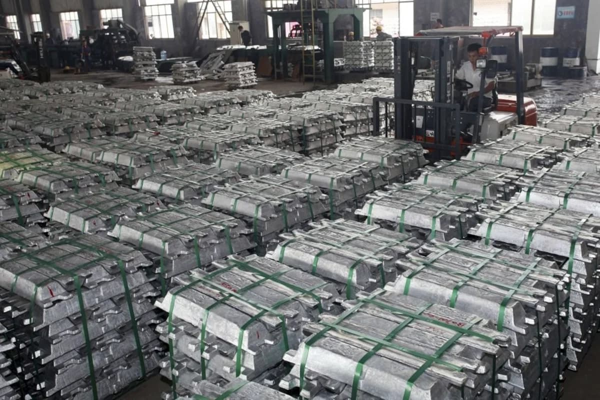 Prebake anode prices in China may see some rise in November; A00 ingot price registers a slight rise today