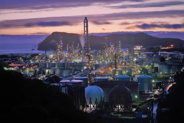 Alumina inventory buildup continues, price disparity between North and South persists