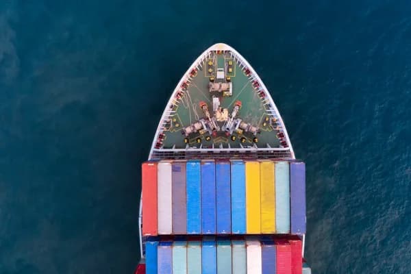 Supply and demand fundamentals turn looser, leading to inventory buildup of bauxite at ports