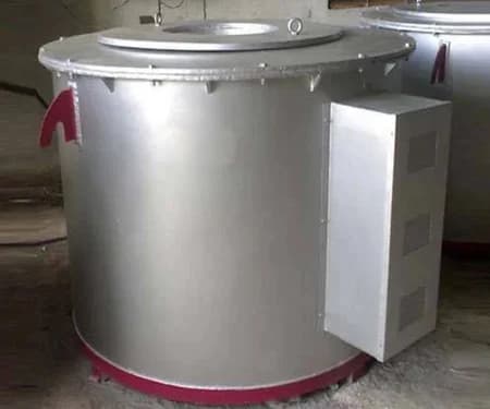 Crucible Type Melting Holding Furnace