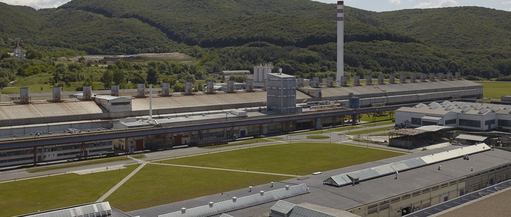 Norsk Hydro to cut aluminium production at Slovalco