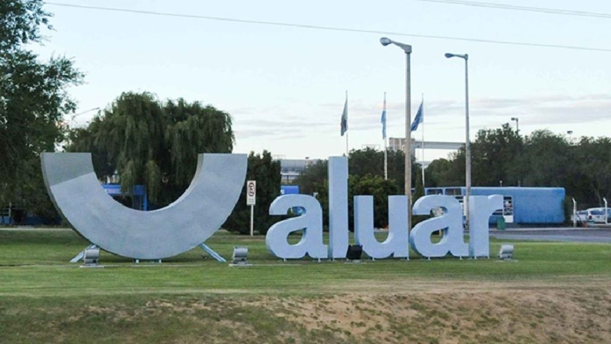 Aluar Aluminio in Argentina reduce production