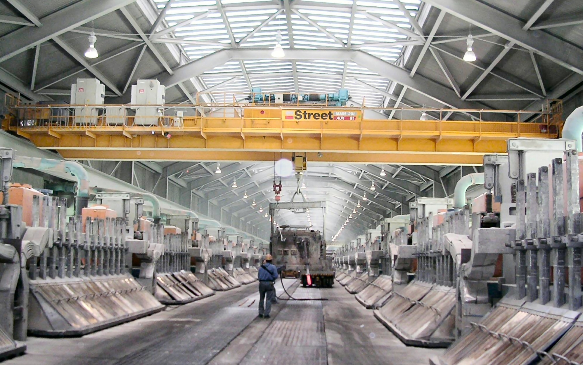 Phase I electrolytic tanks of Wenshan Aluminium’s 500,000 tonnes smelting project comes online on May 5