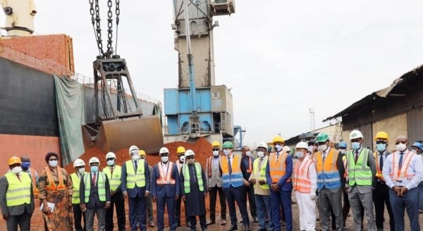 Abidjan Port exports its first bauxite