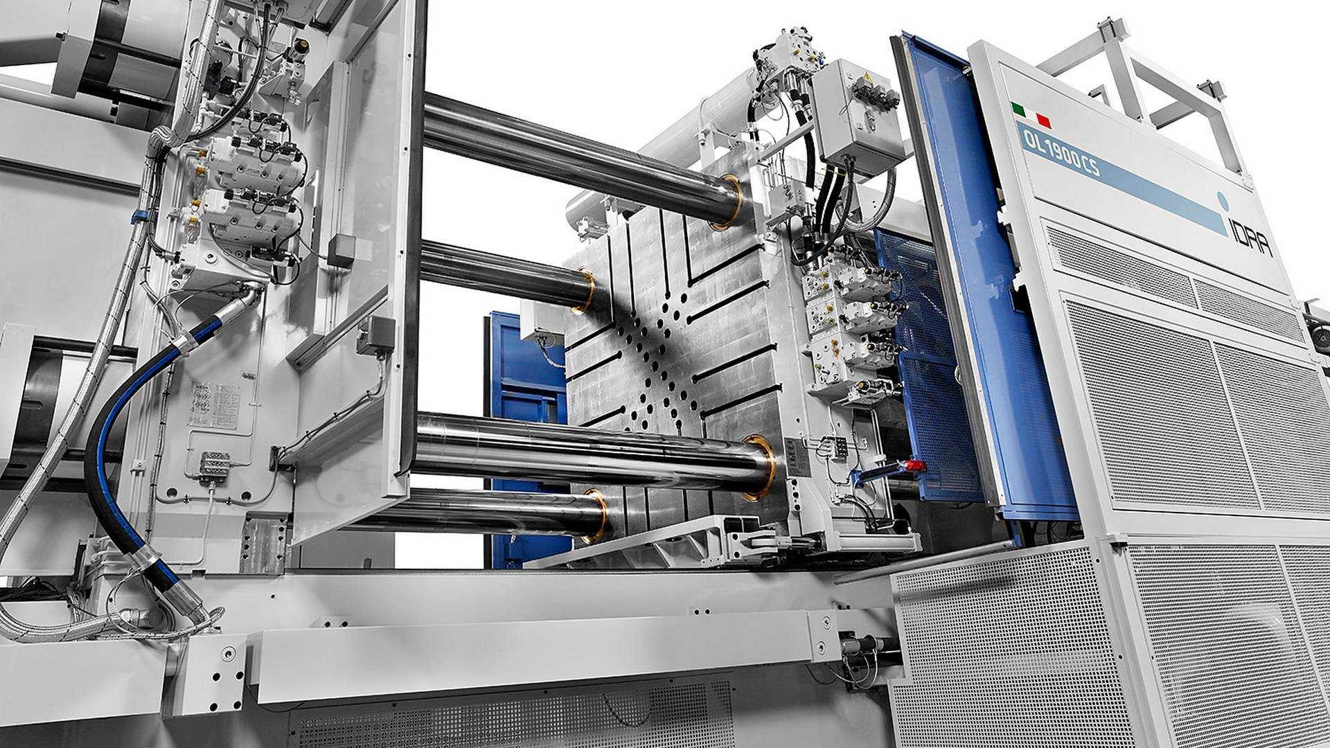 Tesla store press machine