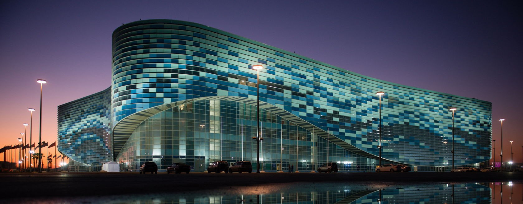 Low carbon aluminium for construction