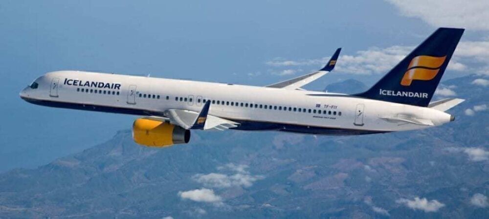 Icelandair first time works on dismantling a Boeing 757