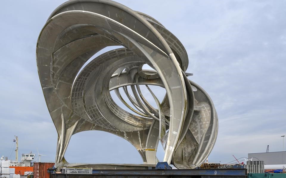 Frank Stella’s Aluminum sphere with a height of 14 meters to be located in Harlingen