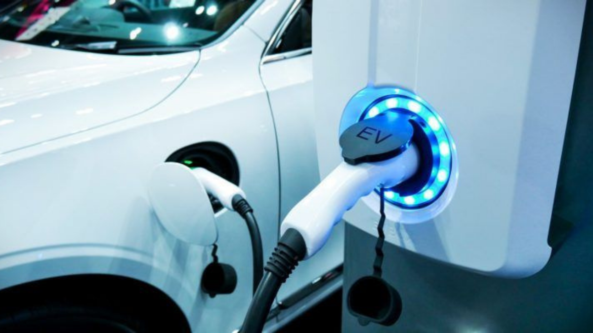 Karnataka aims at becoming electric vehicle (EV) manufacturing hub; ready to lend support to Triton Electric 