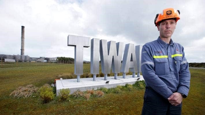 Stew Hamilton steps down as Chief Executive and General Manager of the Tiwai Point Aluminium Smelter
