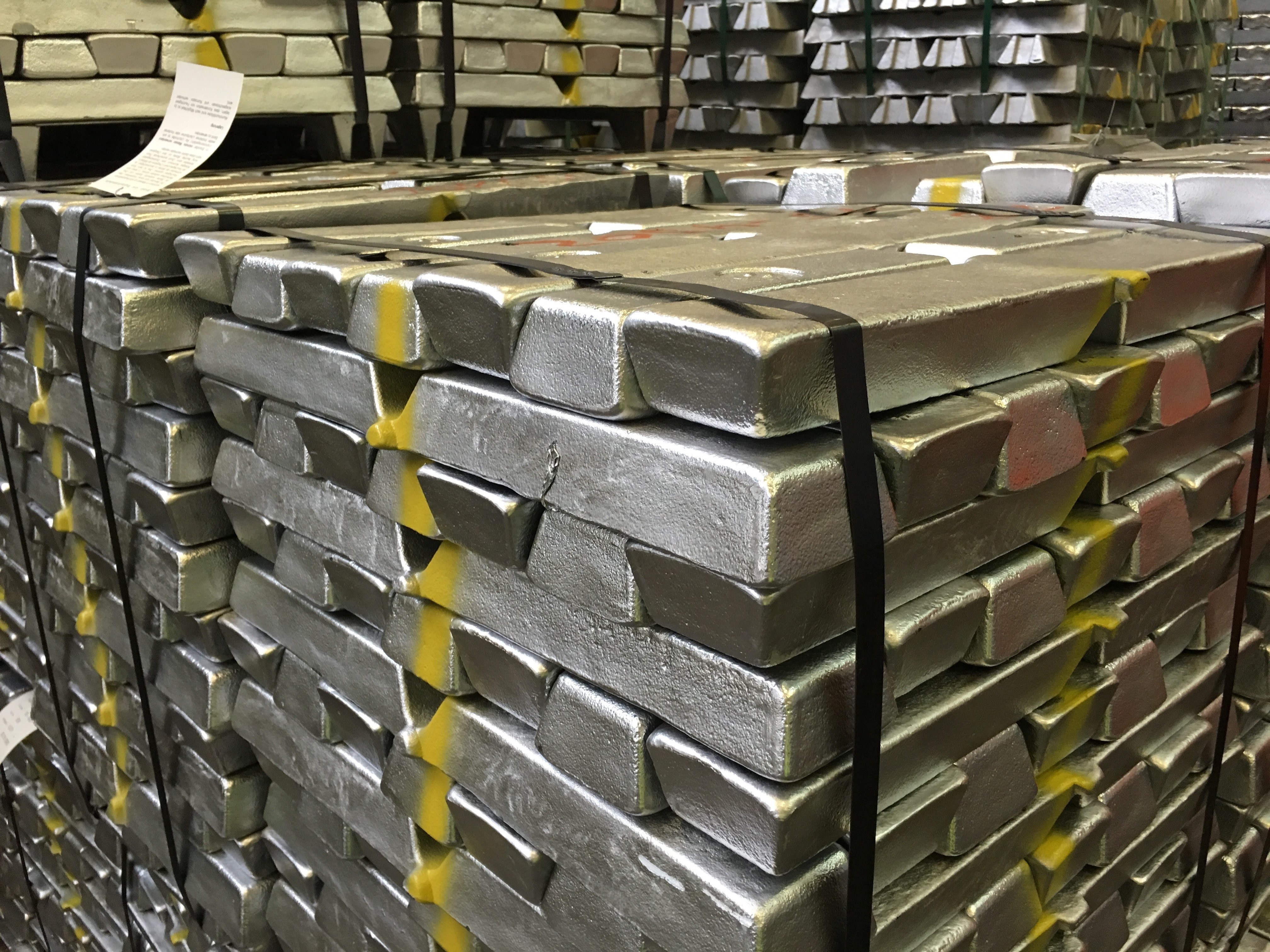 https://www.alcircle.com/api/media/1652446359.02018_Aluminium_Ingots,_Alcircle_News_0_0.jpg