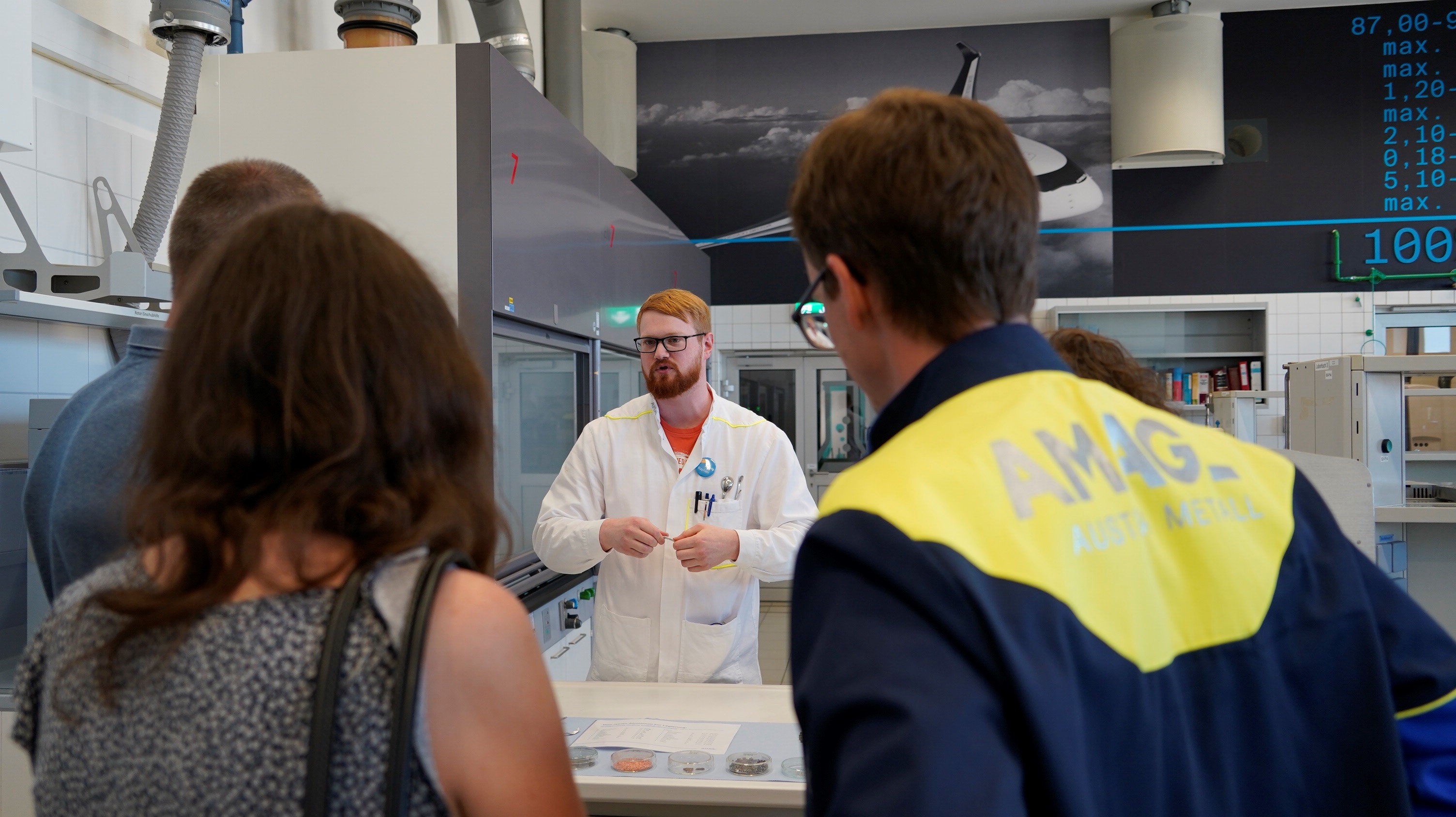 AMAG for the first time lets public enter their new CMI research centre and Smart Factory during the Long Night of Research 
