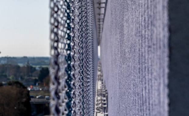 Archikubik uses aluminium chains from Kriskadecor for façade cladding