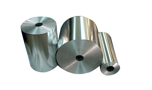 Household_aluminium_foil_roll