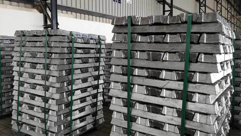 China’s A00 aluminium ingot price gains RMB100/t to begin the week; Australian alumina FOB price slides down by US$2/t, Alcircle News