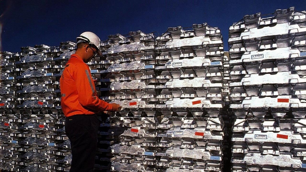 Hindalco’s aluminium ingot price uptrends by INR 13,750/t after two back-to-back cuts