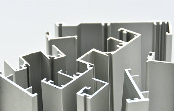 China’s aluminium extrusion exports in nine months of 2022 grow 2.6% YoY due to low SHFE/LME price ratio