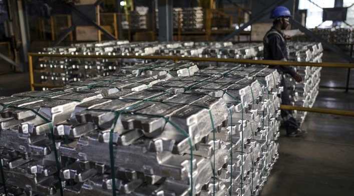 Hindalco deducts INR2,500/t from its aluminium ingot price on November 24