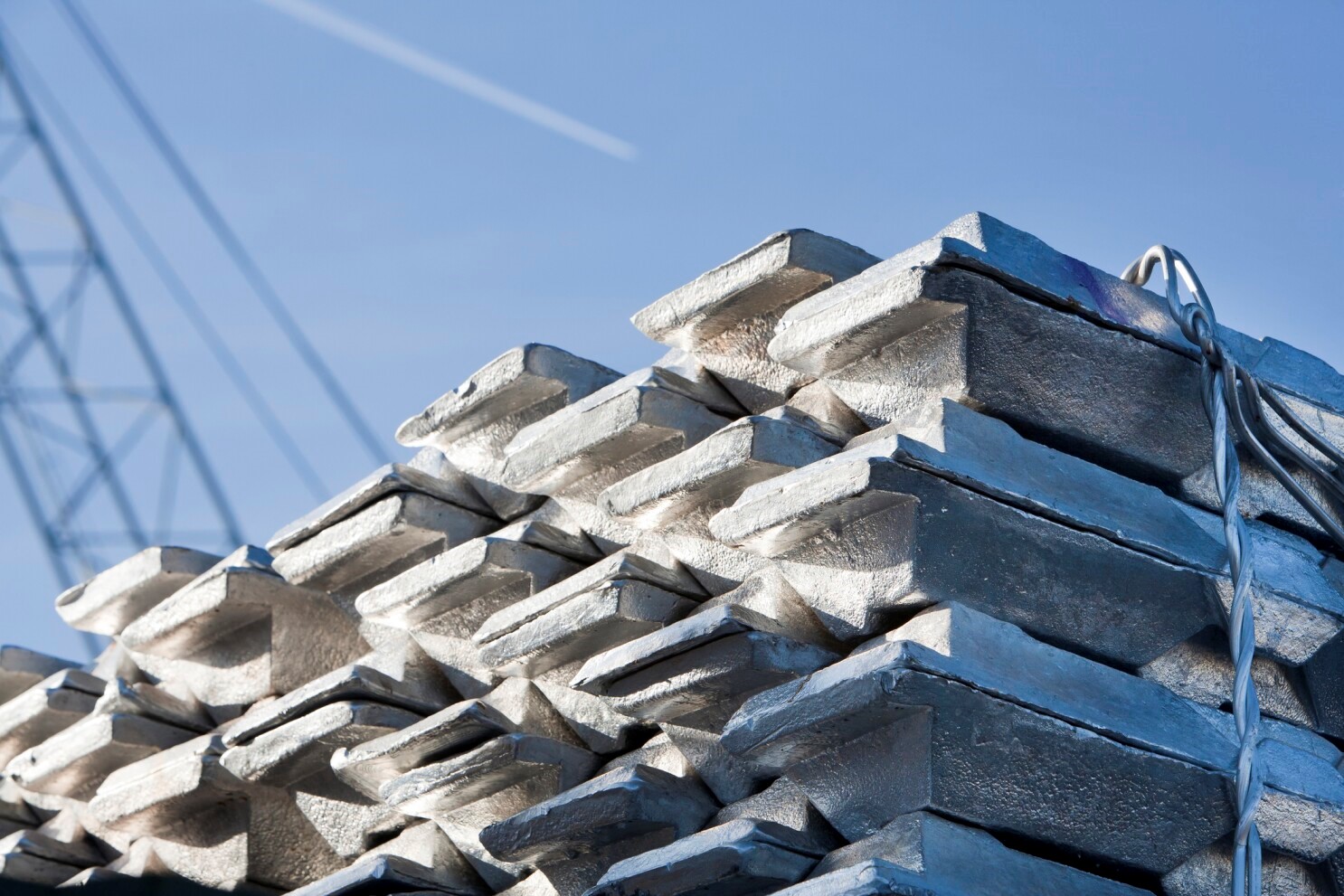 Global aluminium producers offer 95105/t premiums to Japanese buyers