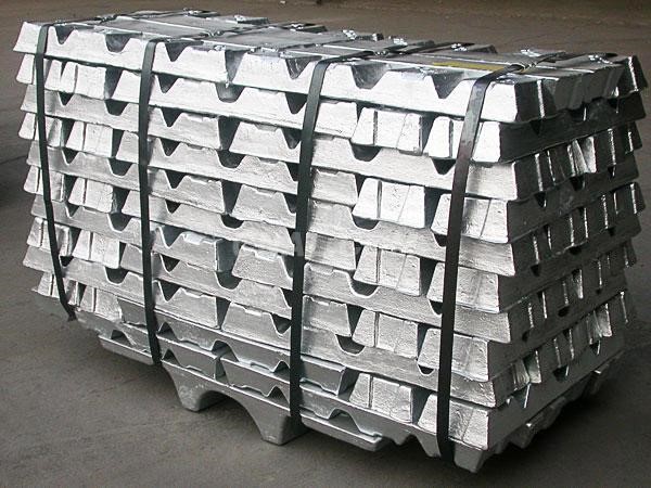 China’s aluminium ingot inventories rose 18,000 tonnes W-o-W to 493,000 tonnes on December 29 , Alcircle News