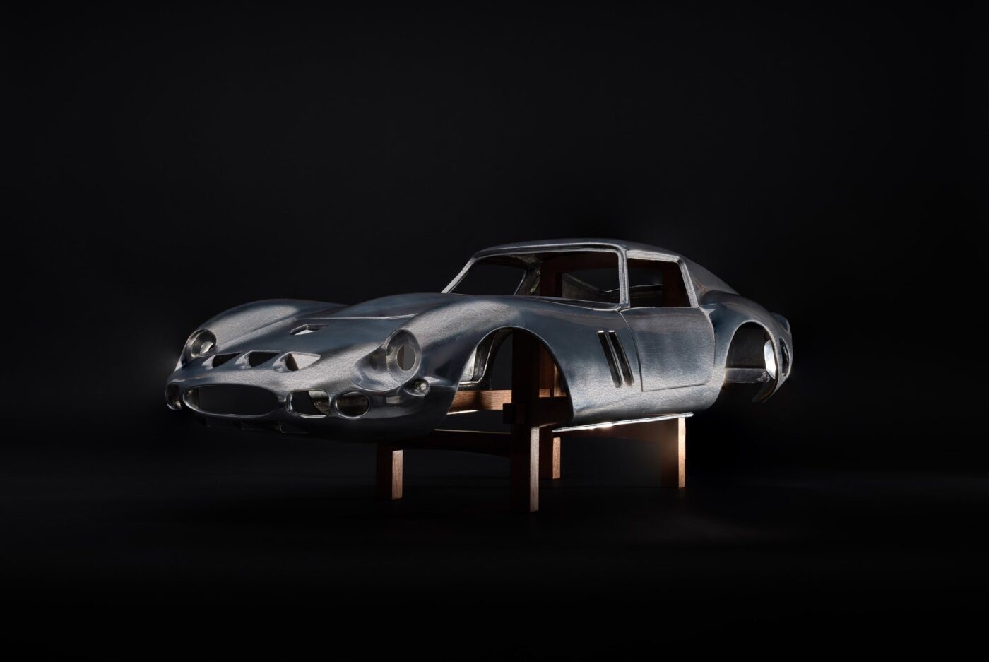 Amalgam unveils hammered aluminium body sculpture of Ferrari 250 GTO