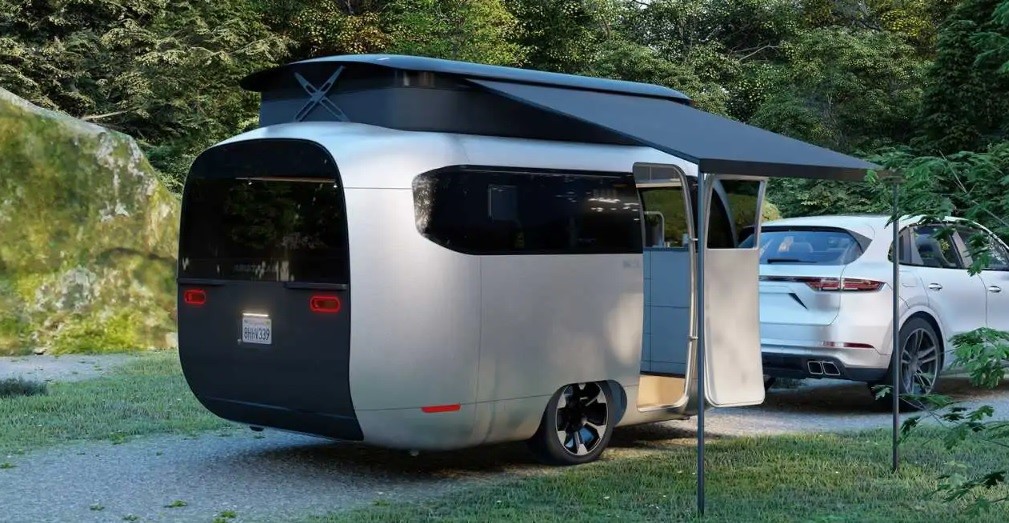 Airstream and Studio F.A. Porsche alliance presents aluminium bodied