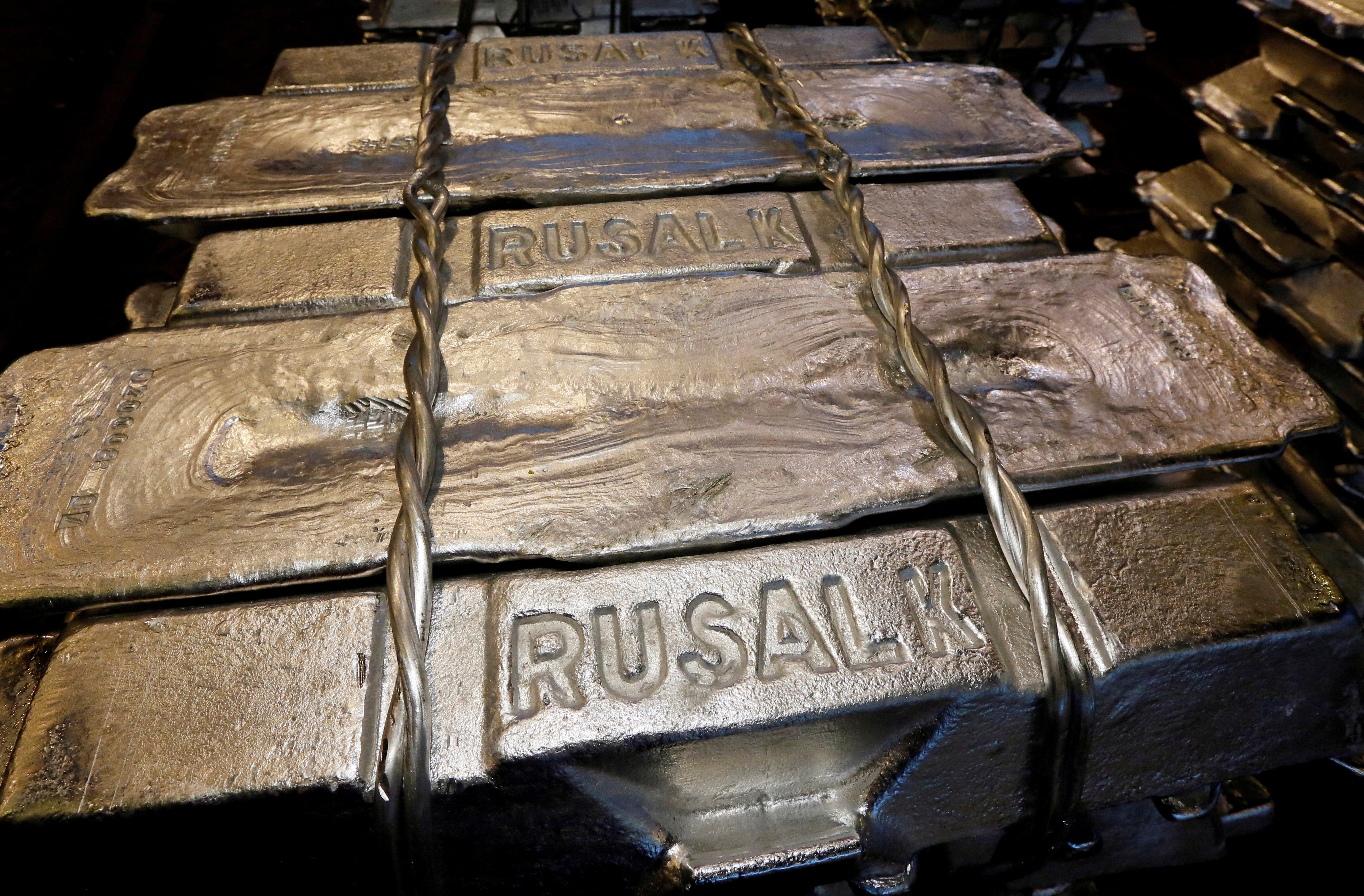 Glencore to back out from the $16 billion aluminium contract with Rusal