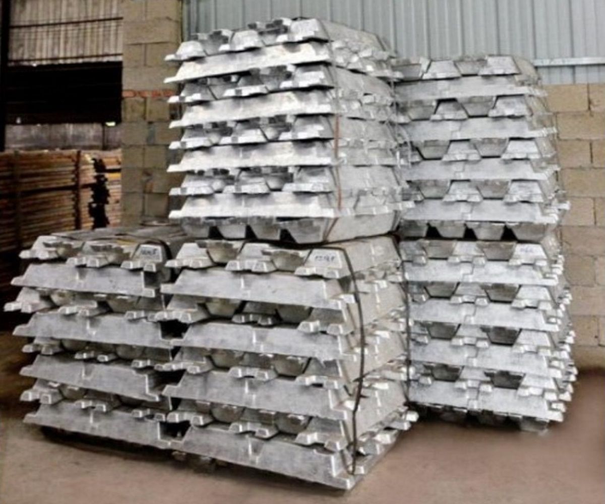 Aluminium Ingot 99.7%