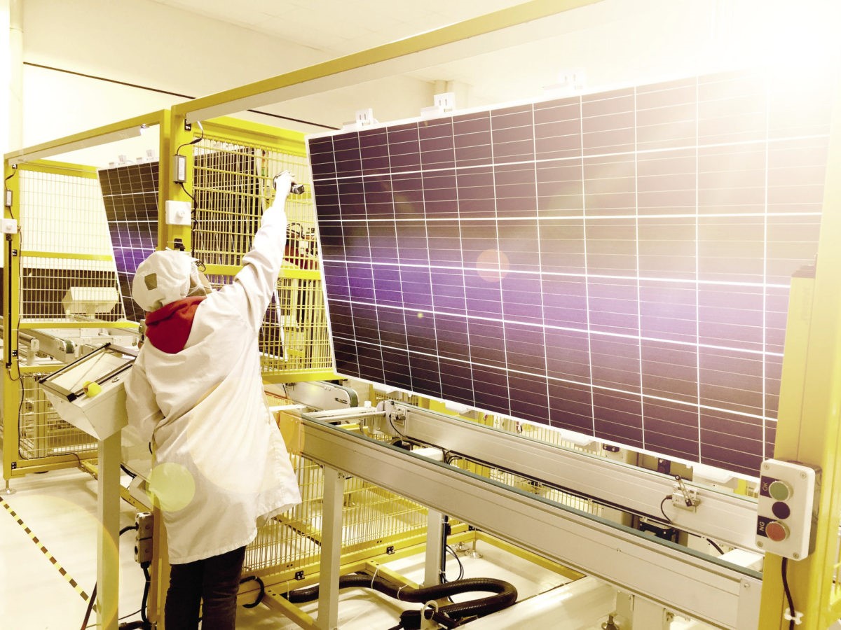 Canadian Solar exhibits TOPCon solar modules with aluminium-alloy frames at Intersolar Europe