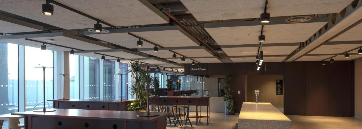 QIC Trims’ aluminium extrusions shroud the ceiling of Sutherland’s city hall 