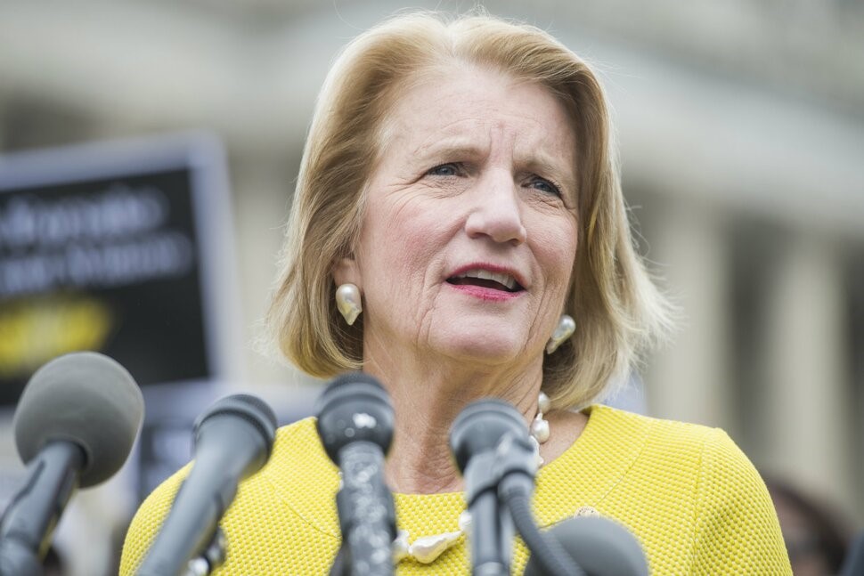 Senator Capito takes a tour of Novelis’ aluminium rolling and recycling facility in Fairmont