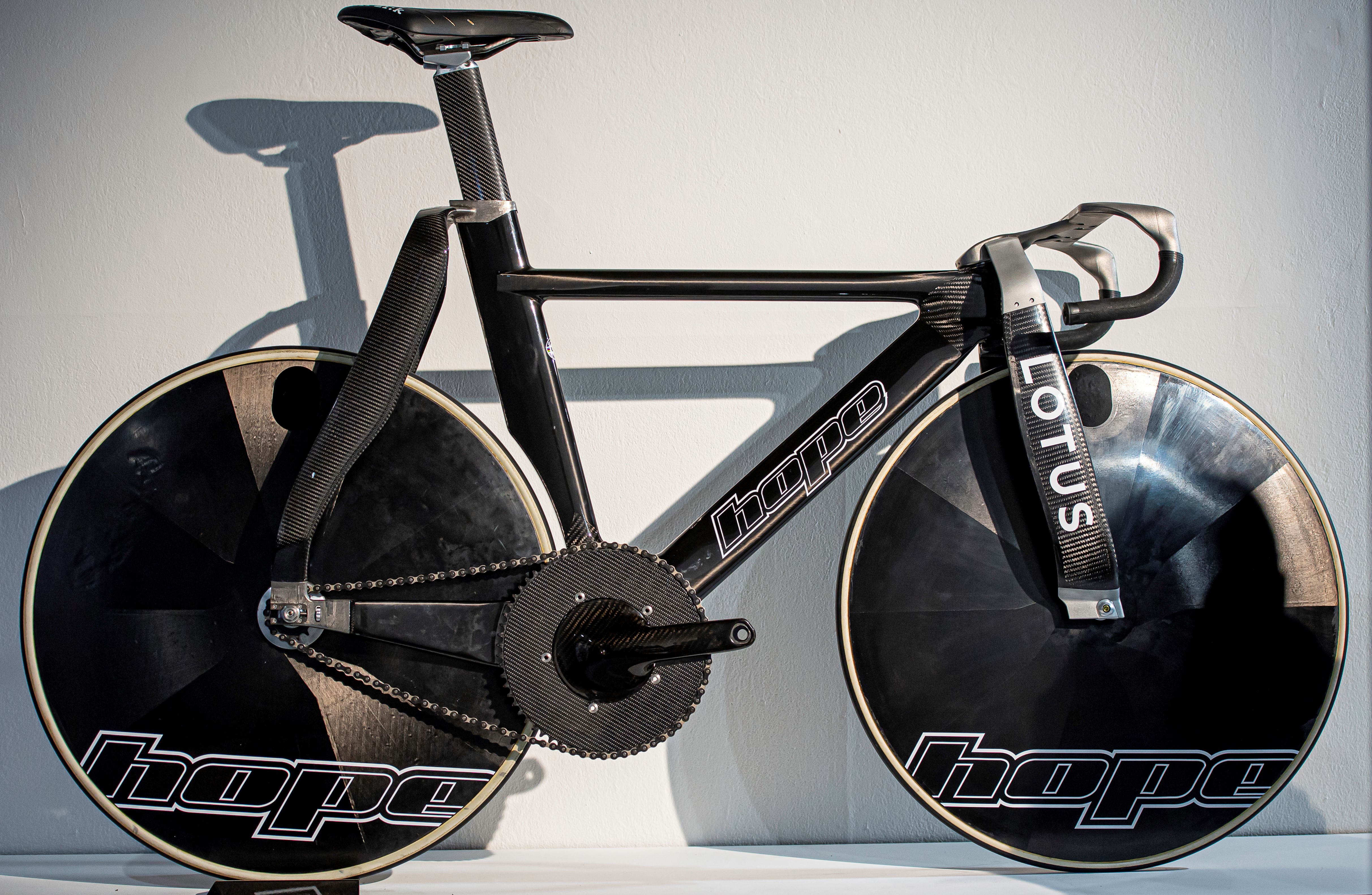 2024 Olympic updates: Renishaw delivers bespoke aluminium parts for new Hope-Lotus track bike