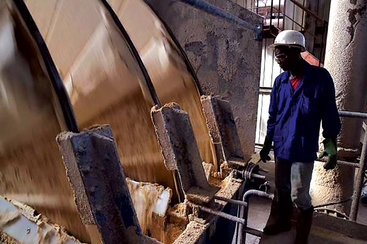 Four prominent alumina refinery projects in Guinea