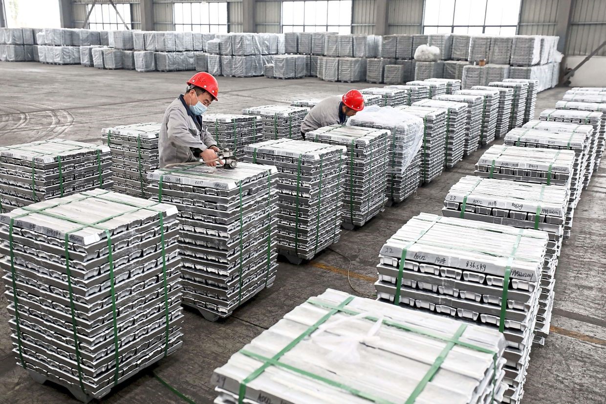 Китай алюминий. Тонна алюминия. Большие поставщики металла. Запасы в экономике это.