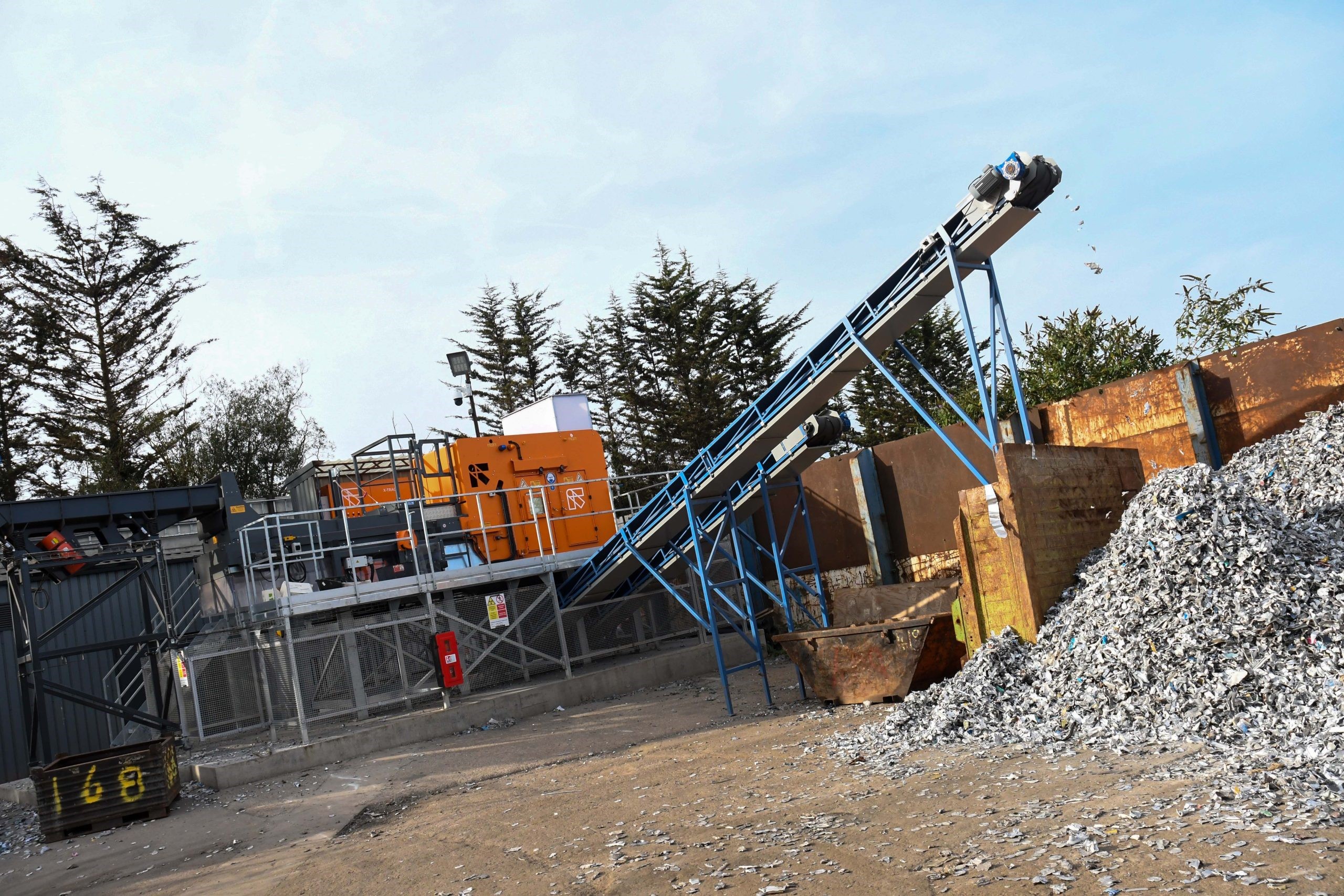 Benfleet’s new recycling plant generates 99% pure aluminium scrap using TOMRA's latest sorting technology
