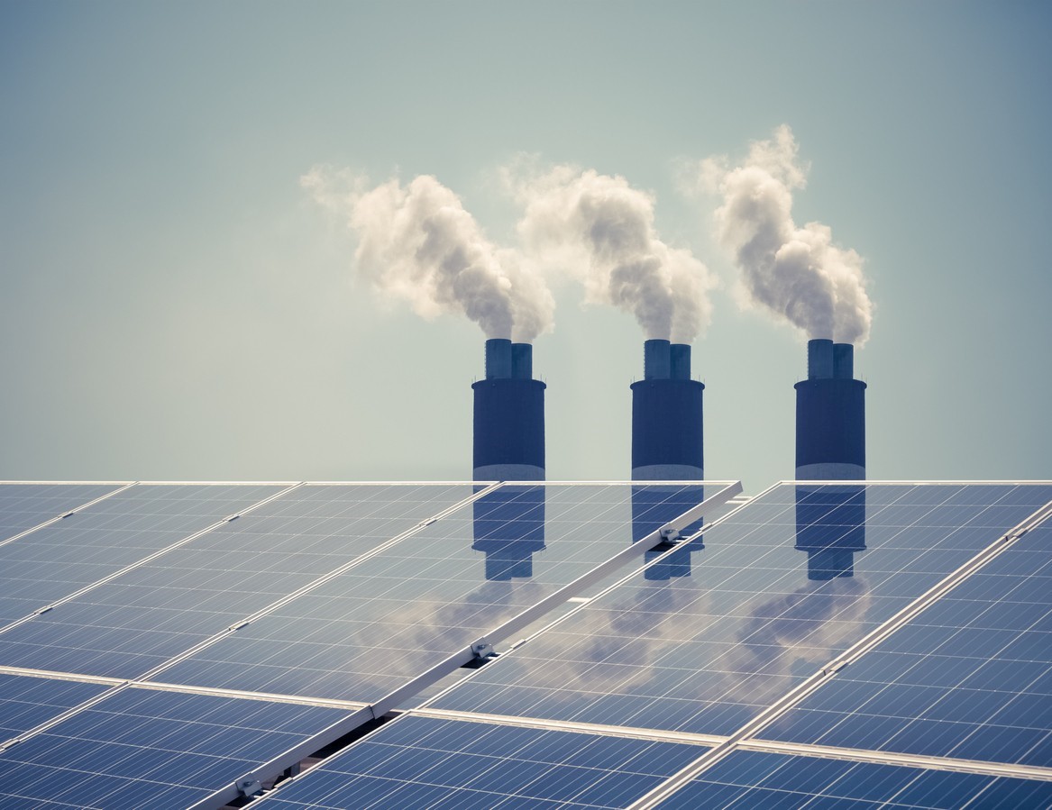 Green tales from Greece: Mytilineos and Karatzis forge PPA advocating the foundation of three solar plants