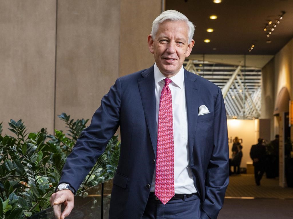 Dominic Barton agrees with China Aluminum Group to extend strategic cooperation in a meeting this month