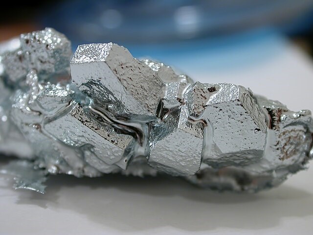 First-of-its-kind automatic gallium filling line gets mounted at Chinalco’s Guangxi branch