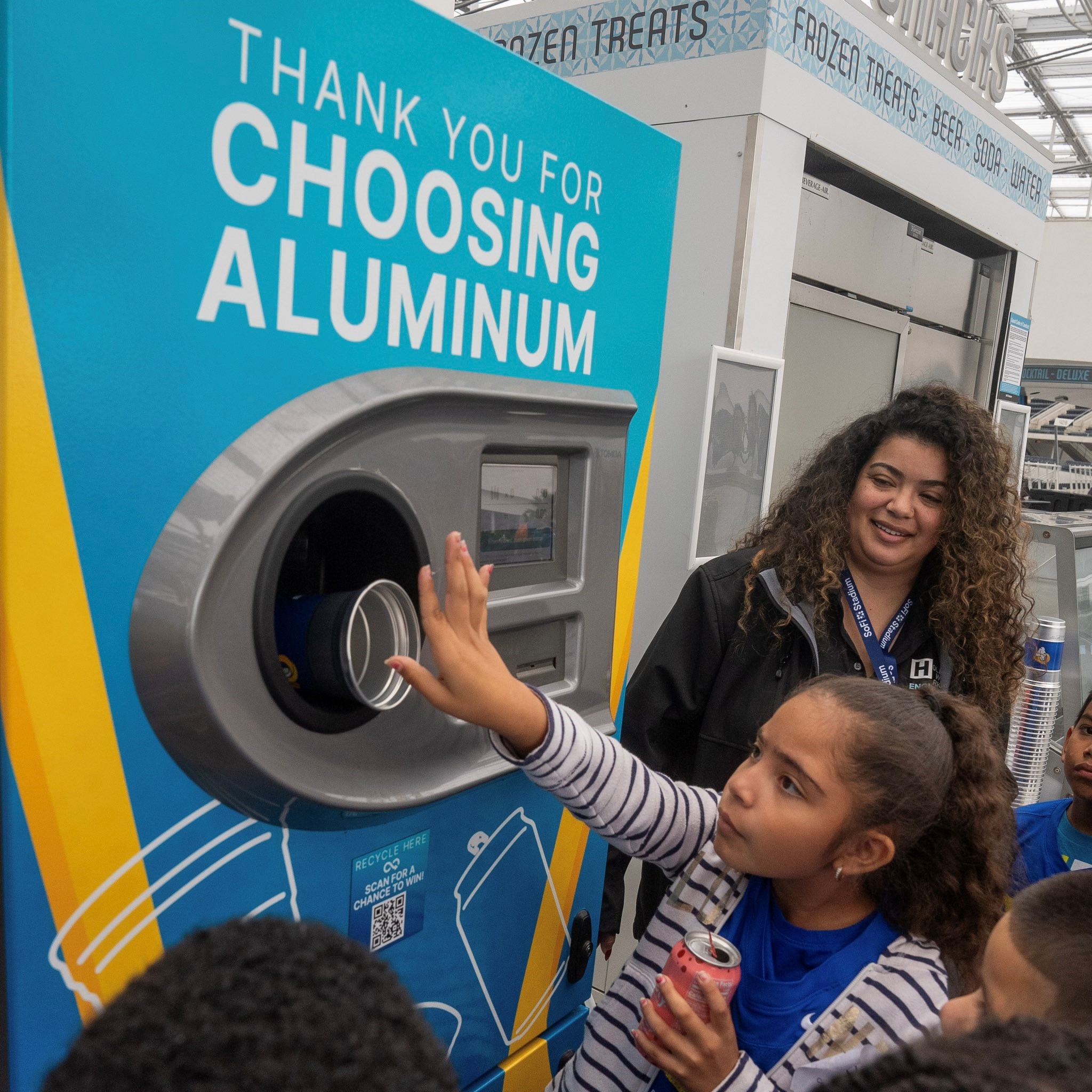 Aluminium recycling at the heart: Ball Aluminium Cup® installs a reverse vending machine at Copper Mountain Resort