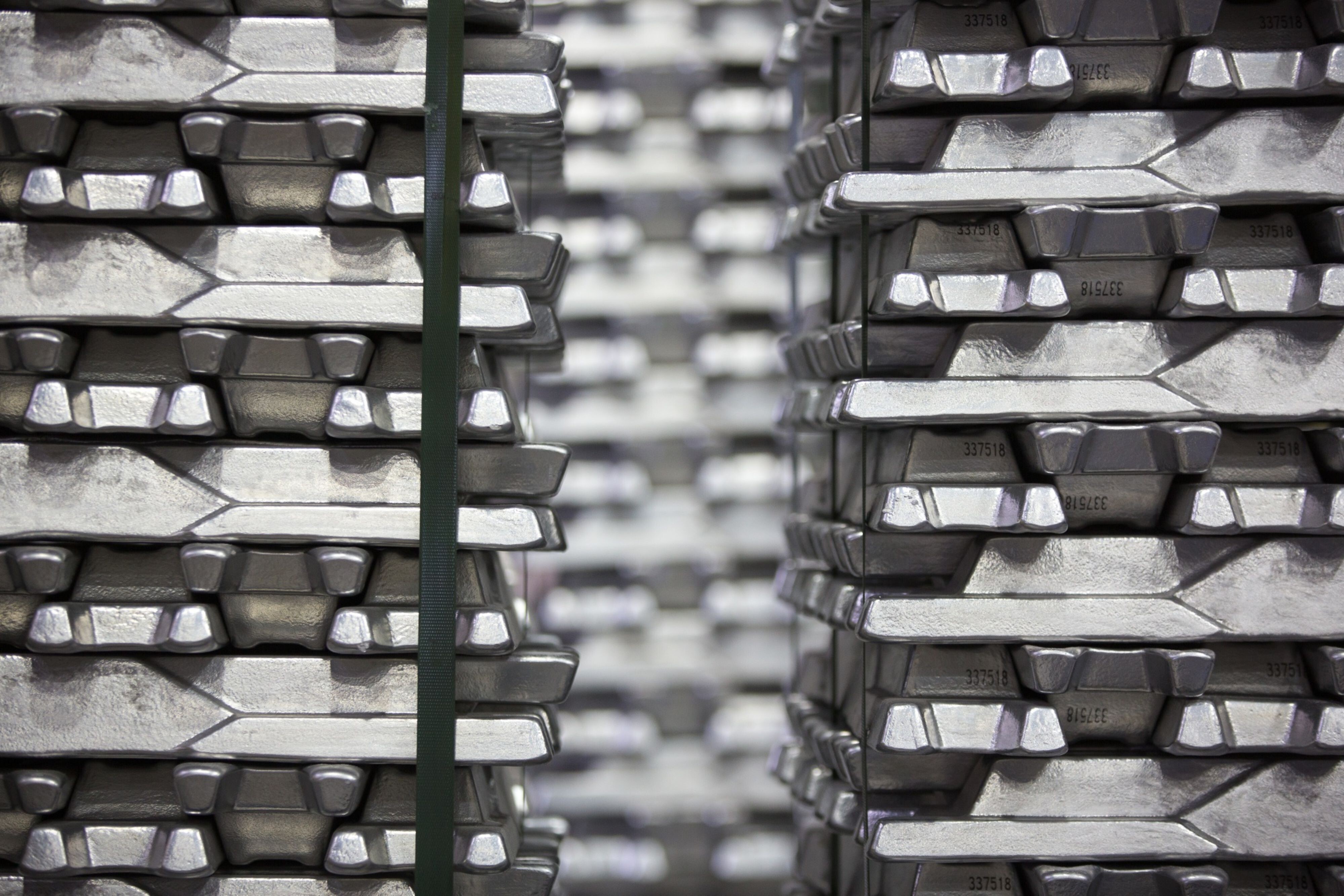 SMM aluminium and alumina prices decline due to overall subdued demand in the market