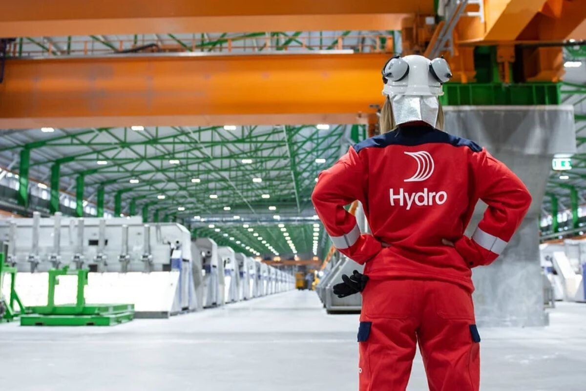 Know why there’s a demotion in investment outlook for Norsk Hydro ASA