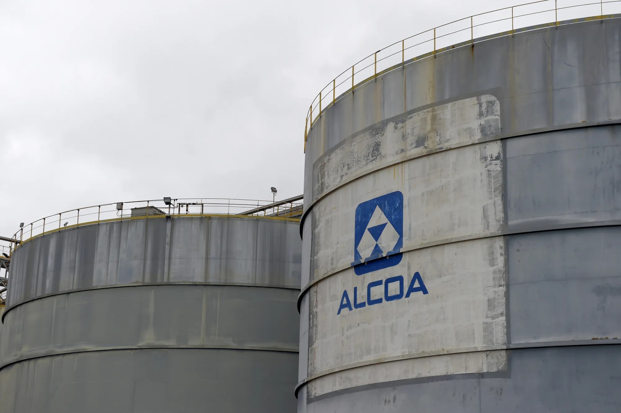 Alcoa found guilty of caustic chemical spill and fined $400,000