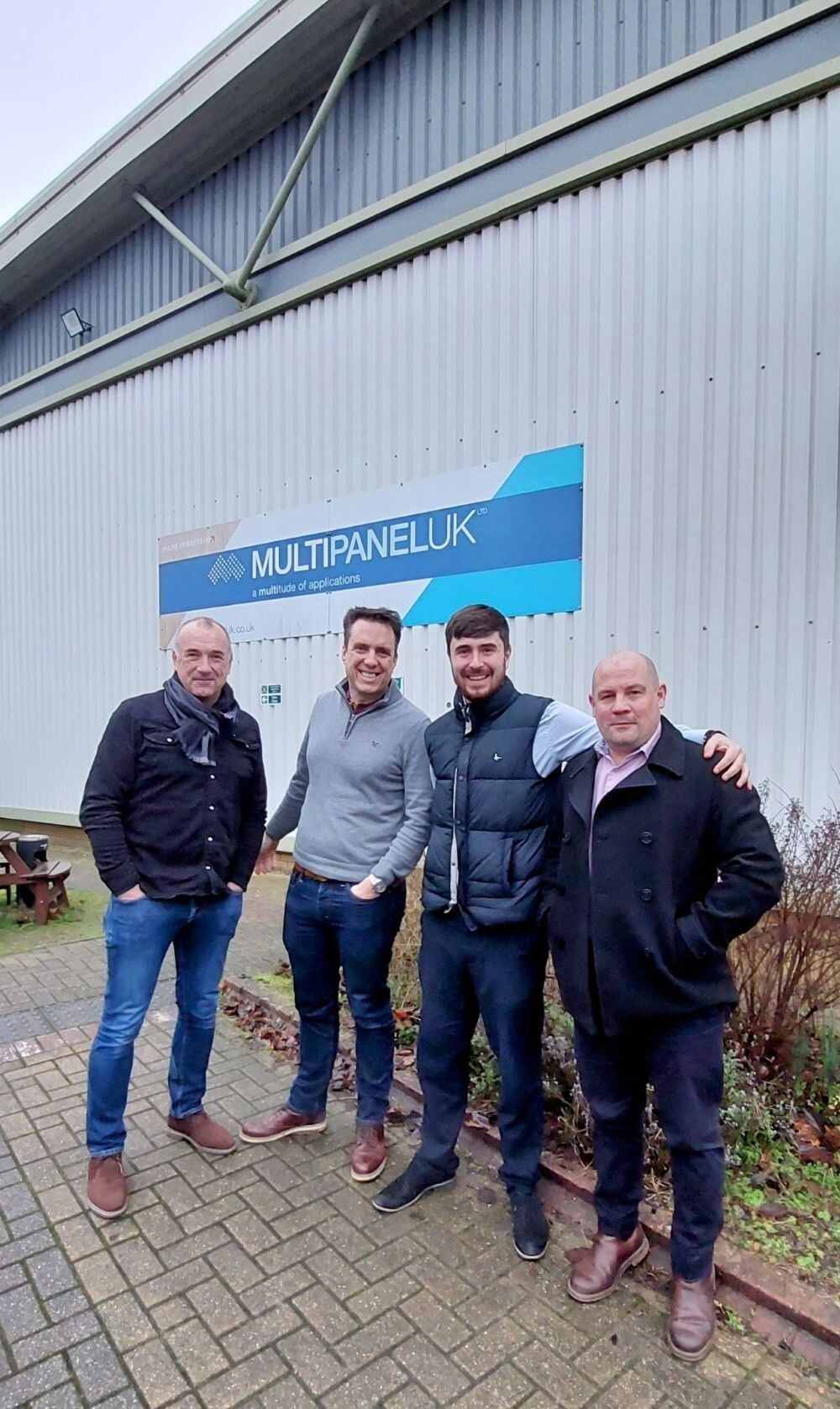 Moss, along with Multipanel UK and Perspex Distribution celebrates the success of recycling 4.3 tonnes of aluminium