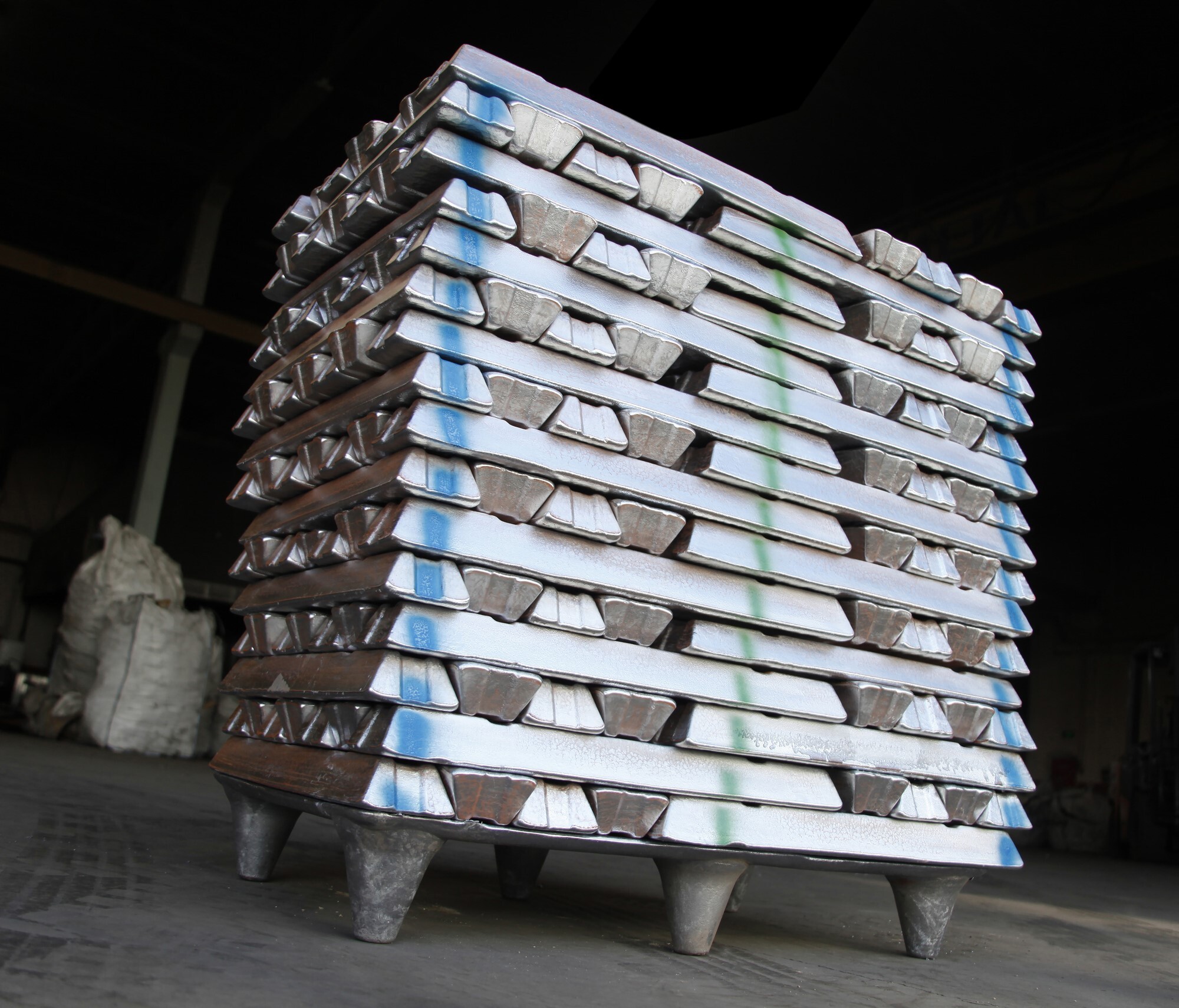 Aluminium and alumina lift Canadian manufacturing sales in February, primary metals hit record high