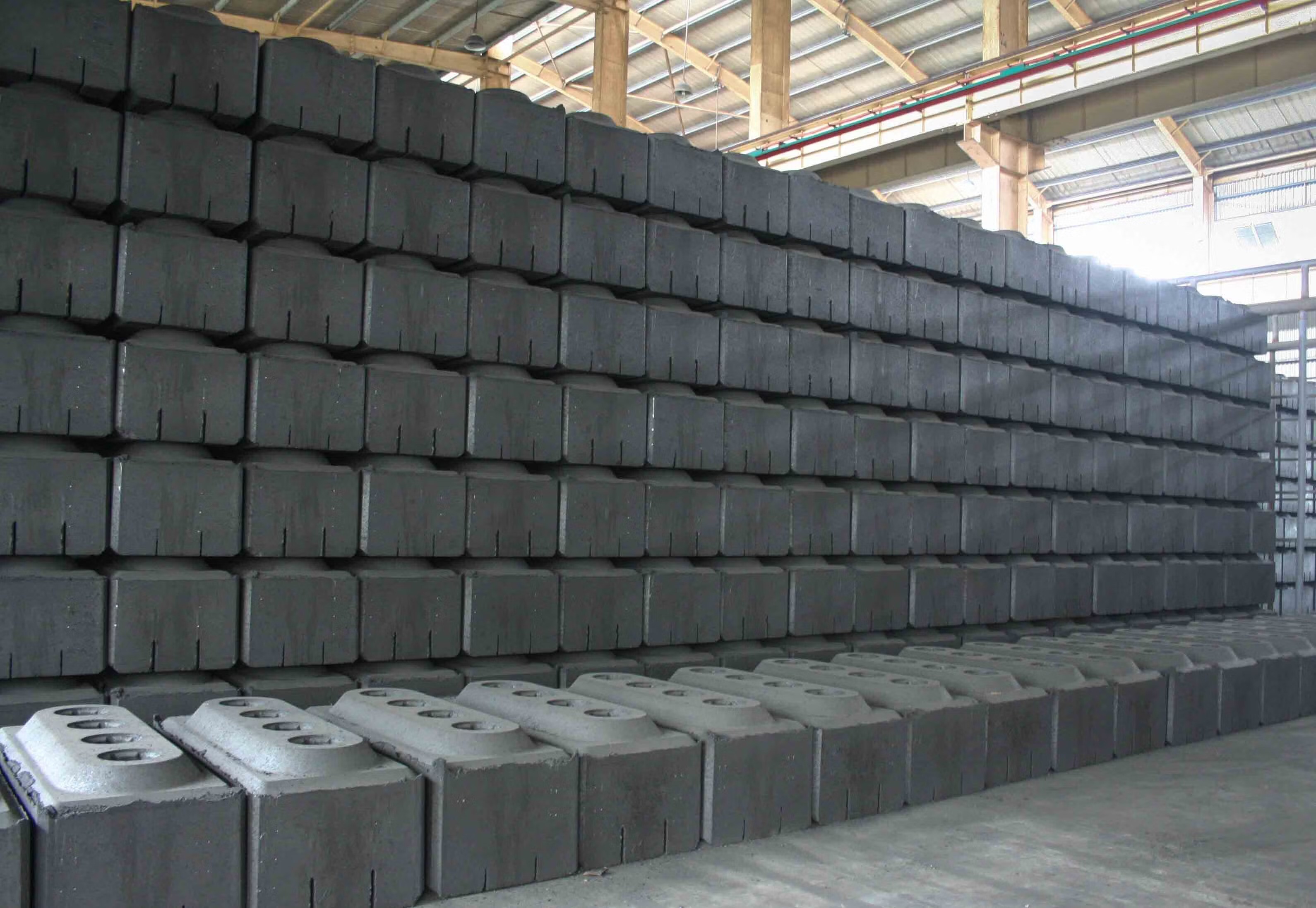 Prebaked anode in July