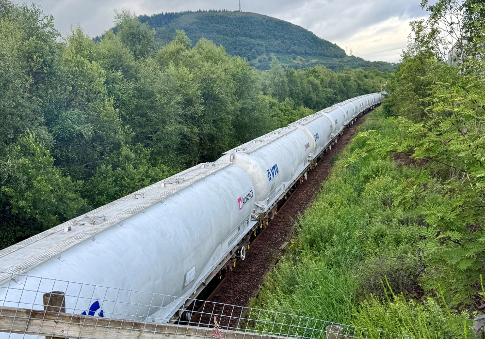 ALVANCE British Aluminium Partners with VTG Rail UK to Modernise Alumina Transport Fleet