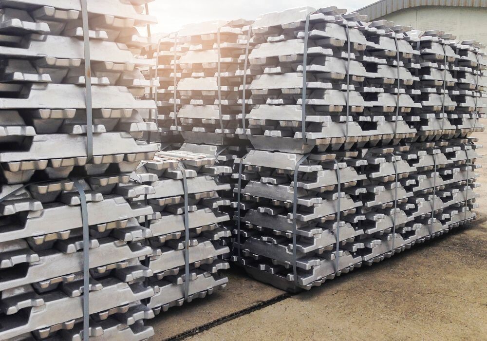 LME aluminium price opens the week with a surge of 1.19%; Live warrants closed at 452,225 tonnes