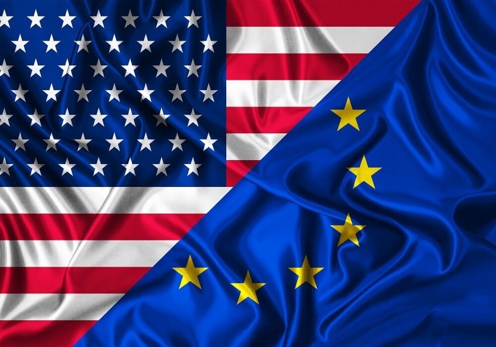 Flags of US and EU