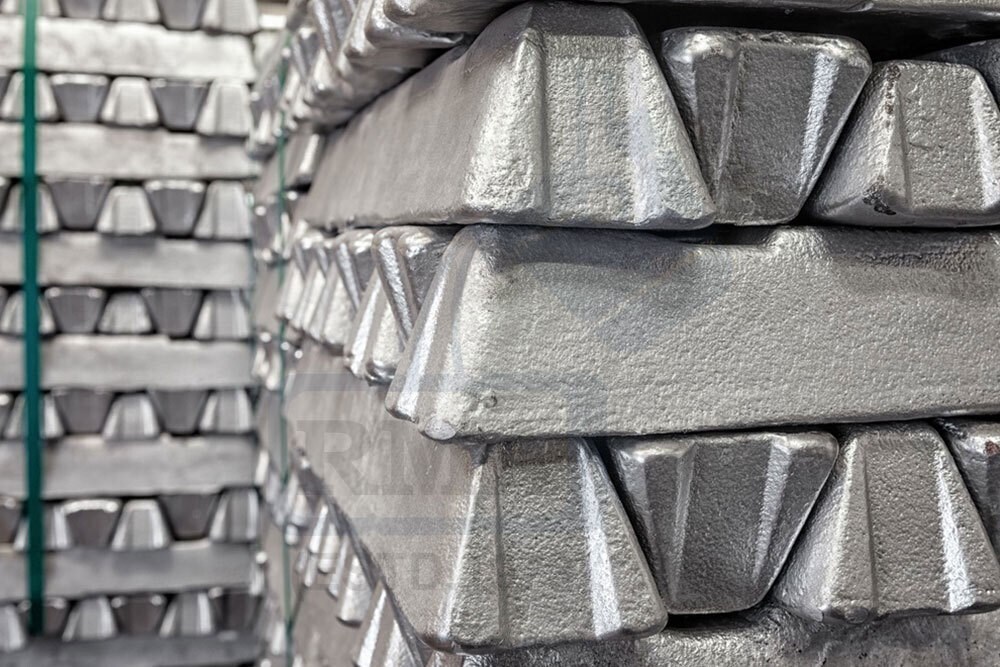 Macro tailwinds and solid fundamentals support aluminium prices to hold up well in the short term 